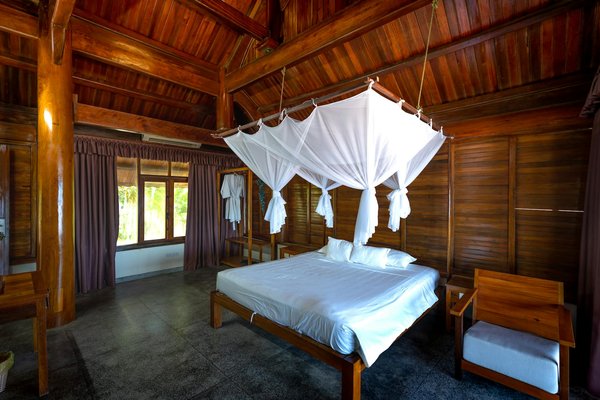 Comparatif : tente de camping vs camping-car